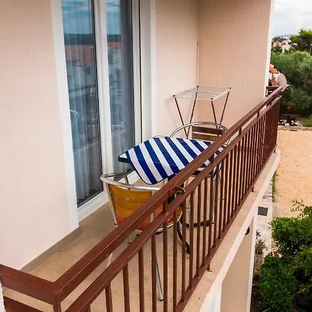Appartement 689 *