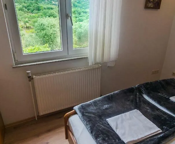 689 アパート Banjol